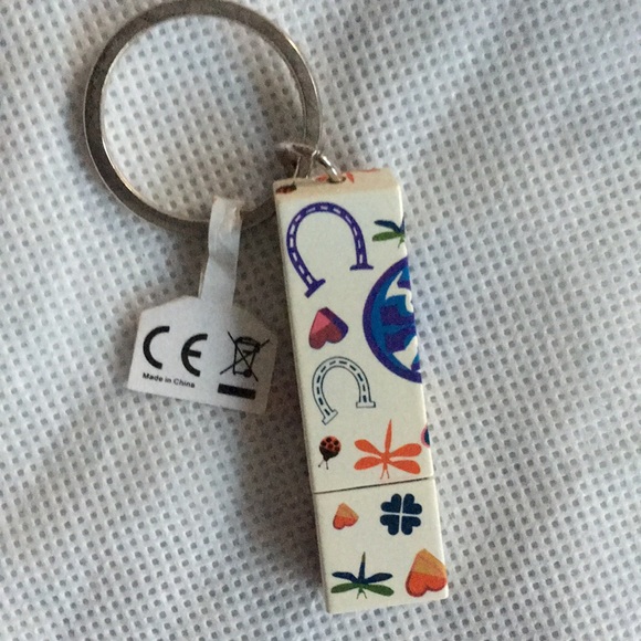 Tory Burch Key Fob/Mini 2GB NWT - Picture 2 of 4